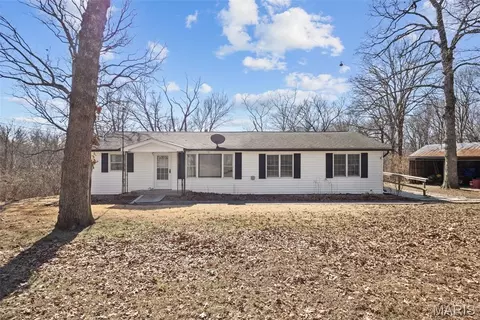 3028 Hh Rd, Waterloo, IL 62298