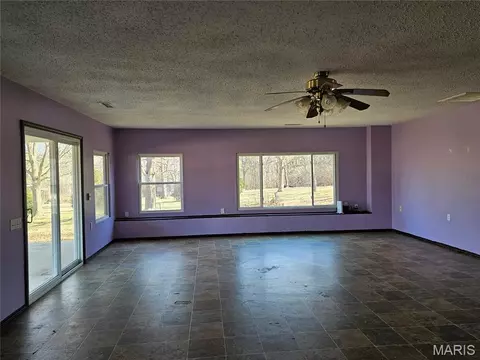 Living - 9126 Baldwin Rd, Baldwin, IL 62217 photo 1 of 6