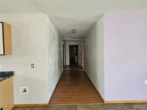 Entry Way - 9126 Baldwin Rd, Baldwin, IL 62217 photo 1 of 2