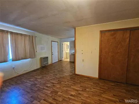 Living - 9126 Baldwin Rd, Baldwin, IL 62217 photo 6 of 6