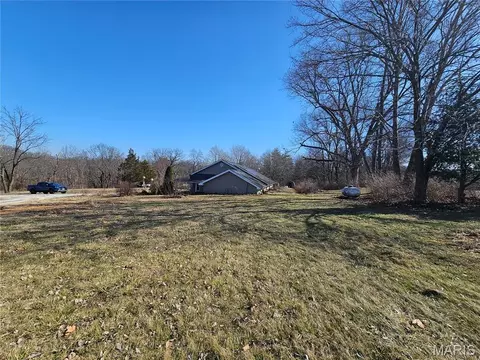 Exterior - 9126 Baldwin Rd, Baldwin, IL 62217 photo 7 of 7