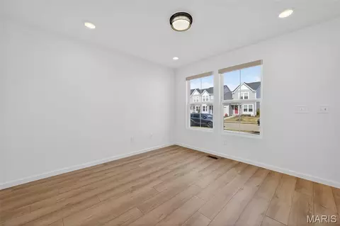 Living - 210 Newal Way, O'fallon, MO 63368 photo 4 of 7