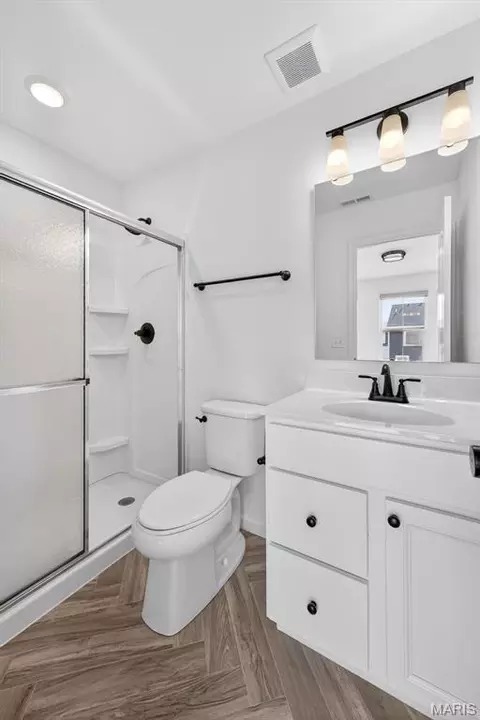 Bath - 210 Newal Way, O'fallon, MO 63368 photo 3 of 5