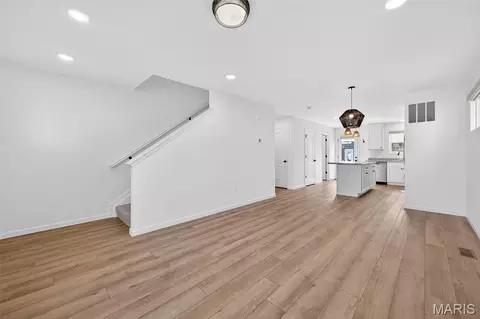 Living - 210 Newal Way, O'fallon, MO 63368 photo 2 of 7