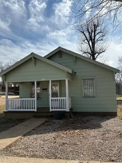 1002 Tremont St, Poplar Bluff, MO 63901