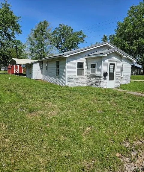 304 N Shelby, Shelbina, MO 63468