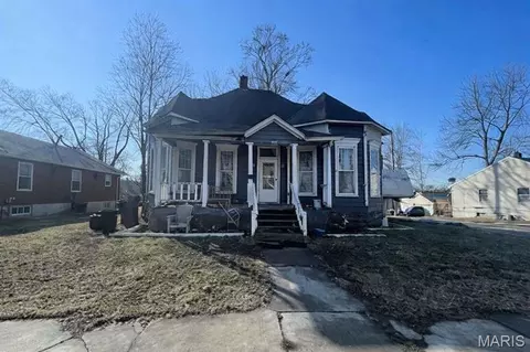 224 E Porter St, Marshall, MO 65340 photo 1