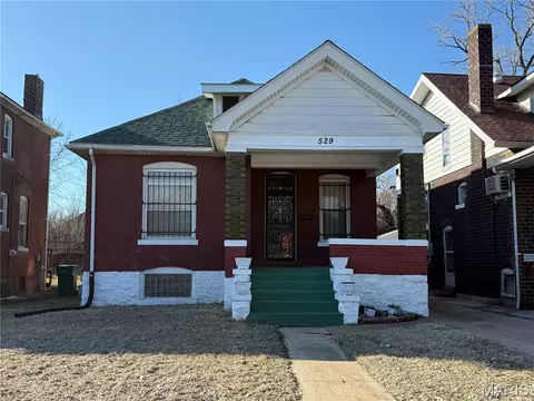 529 N 18th St, East St Louis, IL 62205