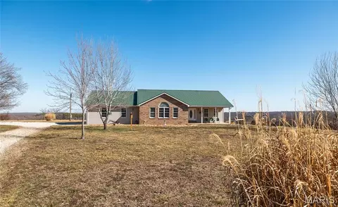 Exterior - 37595 Westgate Rd, Plato, MO 65552 photo 10 of 14