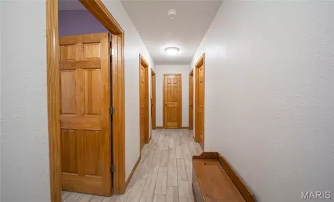 Entry Way - 37595 Westgate Rd, Plato, MO 65552 photo 4 of 4
