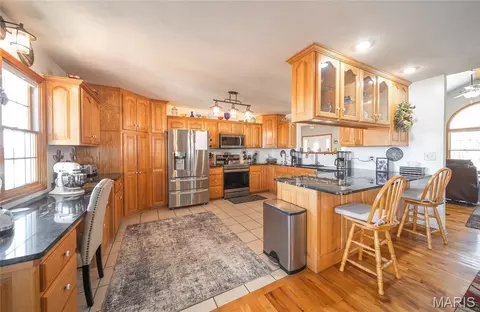 Kitchen - 37595 Westgate Rd, Plato, MO 65552 photo 1 of 4