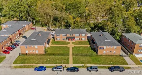 7723 Wild Plum Ave, Saint Louis, MO 63130