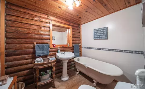 Bath - 8765 Highway E, Arcadia, MO 63621 photo 1 of 2