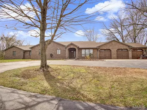 149 Bethel Rd, O'fallon, IL 62269