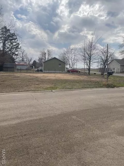 315 Jackson St, Sikeston, MO 63801