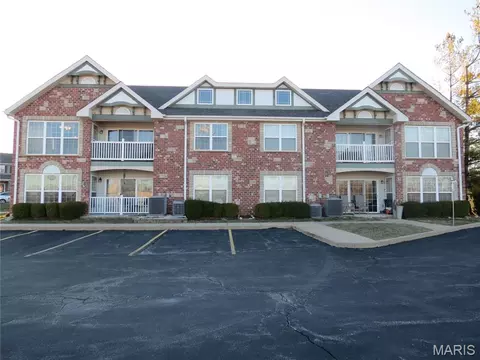 122 Lily Pad Ln, Saint Peters, MO 63376