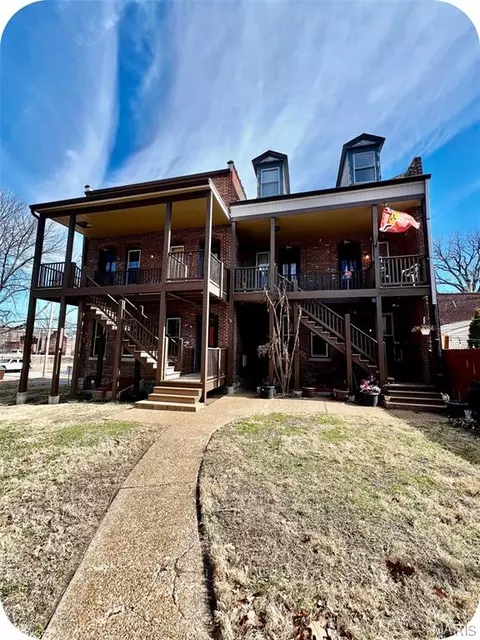 2304 S 10th St #R, Saint Louis, MO 63104