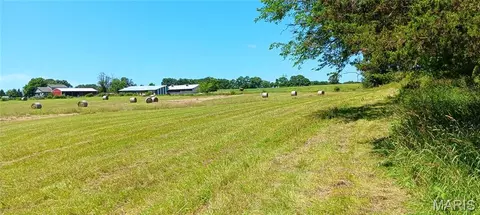 6991 Ely Rd, Hartville, MO 65667