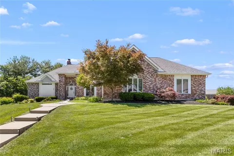 52 Moorings Dr, Lake Saint Louis, MO 63367
