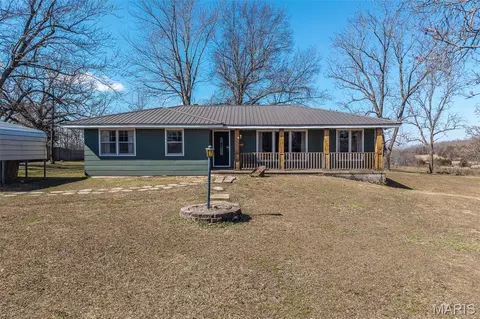 407 N Newport Ave, Conway, MO 65632