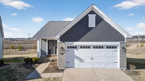 10 Muir Trail Ct, Cottleville, MO 63304