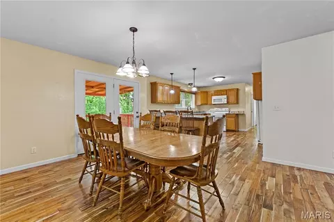 Dining - 1506 Highway K, Saint Clair, MO 63077 photo 2 of 2