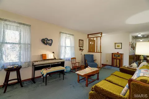 Living - 15799 County Road 7200, Rolla, MO 65401 photo 1 of 2