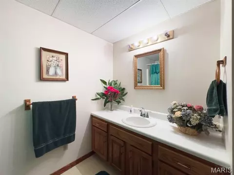 Bath - 15799 County Road 7200, Rolla, MO 65401 photo 2 of 2