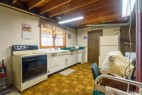 Kitchen - 15799 County Road 7200, Rolla, MO 65401 photo 2 of 3