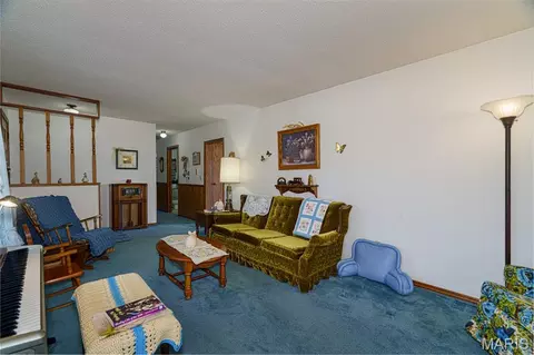 Living - 15799 County Road 7200, Rolla, MO 65401 photo 2 of 2