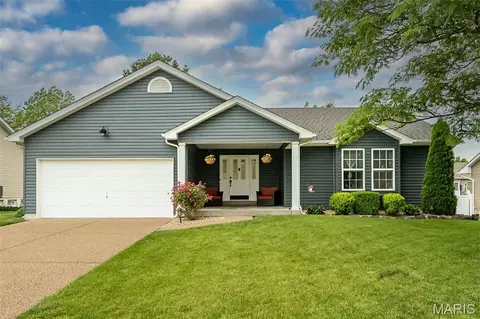 1865 Highgrove Dr, O'fallon, MO 63366