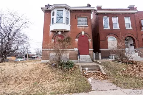 5427 S Broadway, Saint Louis, MO 63111