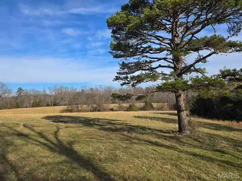 000 Airport Rd, Houston, MO 65483