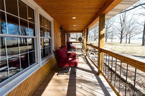 Exterior - 1002 Vista Dr, Rolla, MO 65401 photo 3 of 14