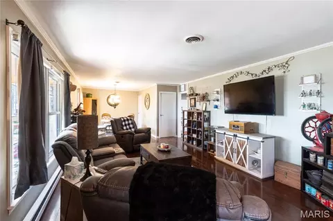 Living - 1002 Vista Dr, Rolla, MO 65401 photo 1 of 3