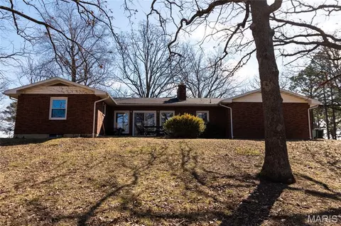 Exterior - 1002 Vista Dr, Rolla, MO 65401 photo 9 of 14