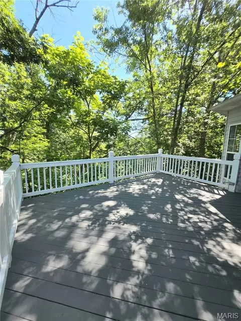Exterior - 364 Whispering Forest Ln, Pacific, MO 63069 photo 8 of 10
