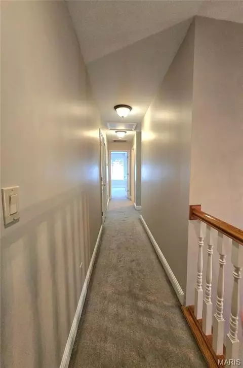 Entry Way - 364 Whispering Forest Ln, Pacific, MO 63069 photo 7 of 10