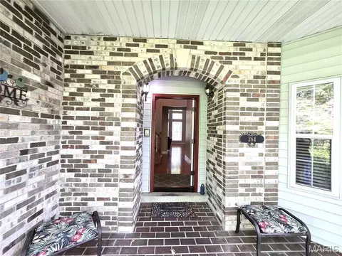Exterior - 364 Whispering Forest Ln, Pacific, MO 63069 photo 7 of 10