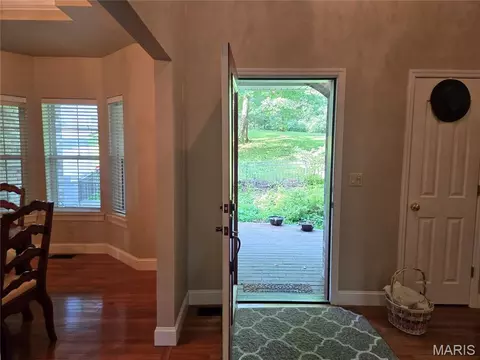 Entry Way - 364 Whispering Forest Ln, Pacific, MO 63069 photo 2 of 10