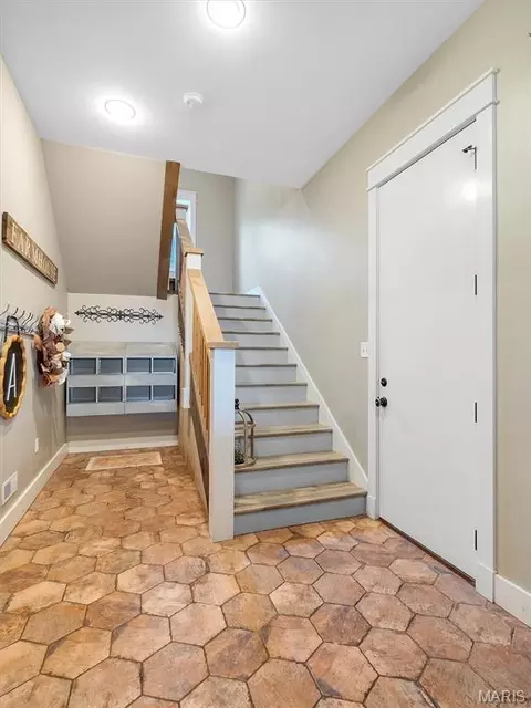 Entry Way - 96 High Trl, Eureka, MO 63025 photo 2 of 7