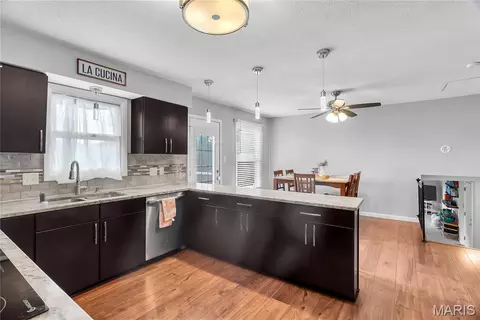 Kitchen - 2850 Meyer Rd, Festus, MO 63028 photo 3 of 4