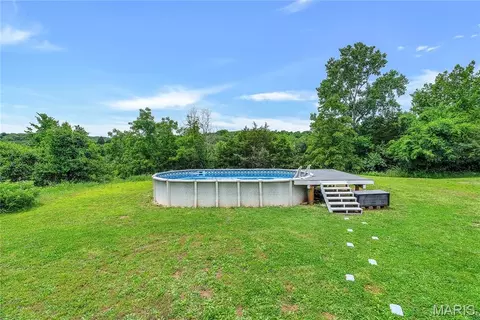 Exterior - 2850 Meyer Rd, Festus, MO 63028 photo 12 of 16