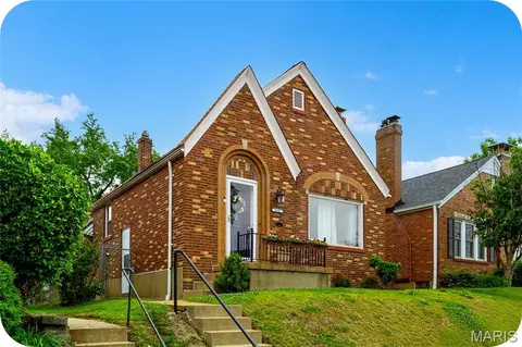 6633 Tholozan Ave, Saint Louis, MO 63109