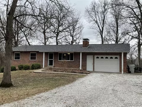 3530 Swaying Oaks Ln, Wentzville, MO 63385