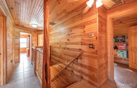 Entry Way - 6246 W Highway 32, Salem, MO 65560 photo 4 of 7