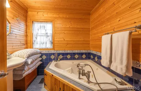 Bath - 6246 W Highway 32, Salem, MO 65560 photo 2 of 5