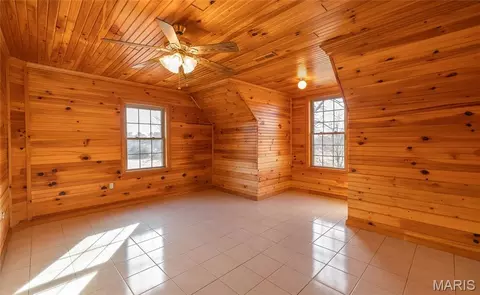 Bedroom - 6246 W Highway 32, Salem, MO 65560 photo 6 of 7