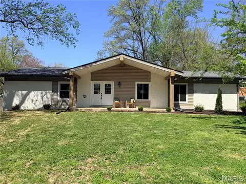 170 Saddleford Dr, Chesterfield, MO 63017