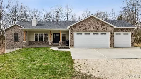 619 N Ethlyn Rd, Winfield, MO 63389